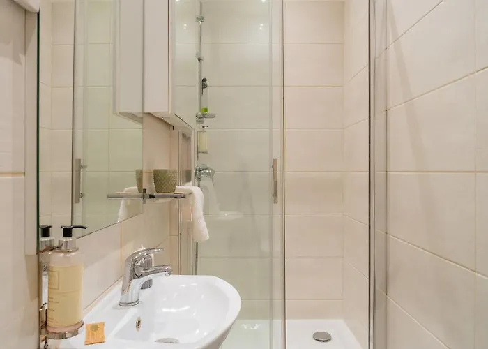 Old Town N2 - By Rentujemy