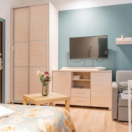 Old Town N2 - By Rentujemy * Kraków